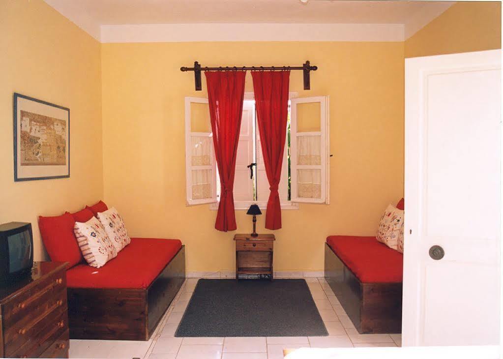 Spetses Retreat Accommodation Exterior foto