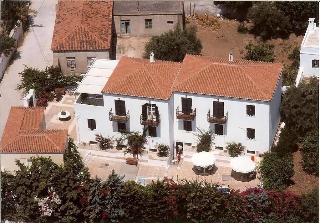Spetses Retreat Accommodation Exterior foto