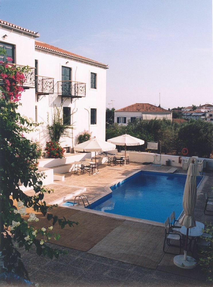 Spetses Retreat Accommodation Exterior foto